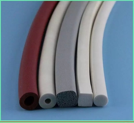 Linea 150 velocità dell'estrusione dello strato del silicone della vite di giri/min.