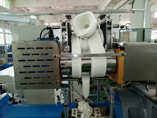 Produzione di attrezzature d'alimentazione automatica del cavo della macchina del cavo di /copper del silicone